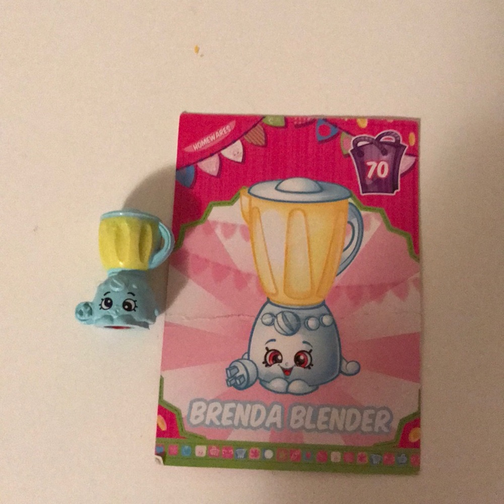 Shopkins and collectors card